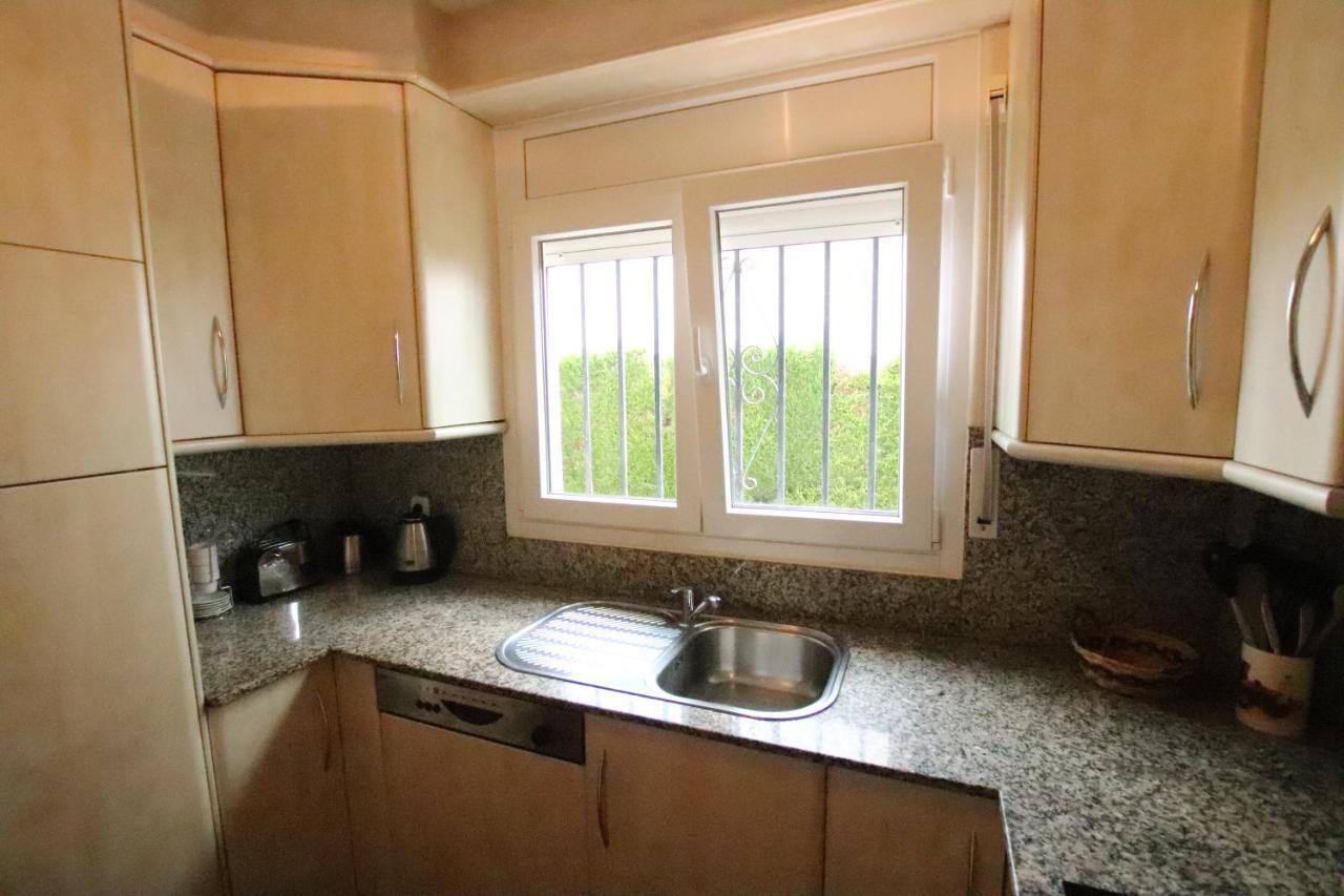 Planta Baja, Primera Linea, Playa, Jardin Privado, Ardiaca, Cambrils, Apartamento Jacqueline Ngoại thất bức ảnh